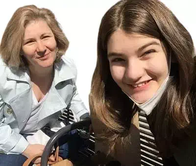 Olga Petsa with her mother Maya Pets