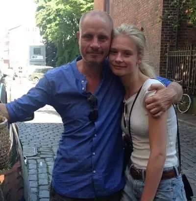 Clara Rosager with father Henrik Rosager