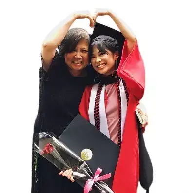Yu Ling Wu with her mother