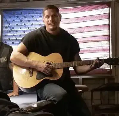 JD Pardo in Mayans MC