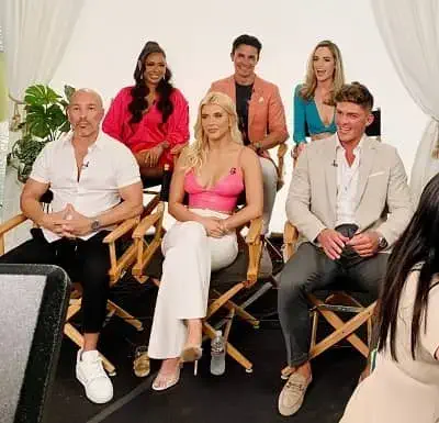 Alexandra Rose with Brett,Kayla, Gio Helou, Alexandra Jarvis and Austin Victoria