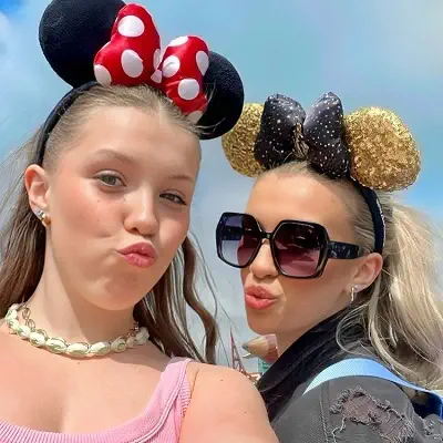 Molly Marsh with sister Maisie Marsh
