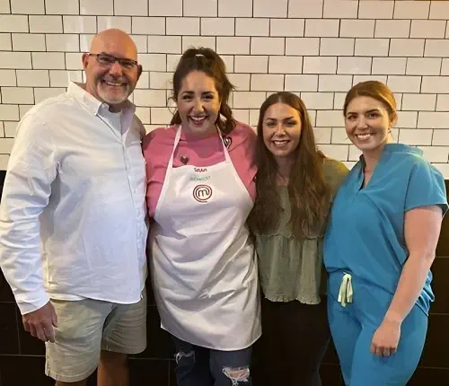 Sarah Fry father and sisters