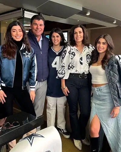 Sarah Jane Ramos with parents Jane Ramos, Paul Ramos and sisters Grace and Emily