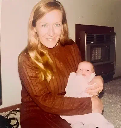 Childhood photo of Peta Murphy with her mother